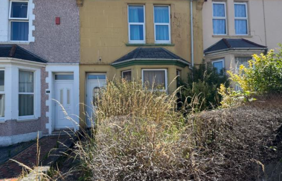 Mid-Terrace House For Improvement in Plymouth photo