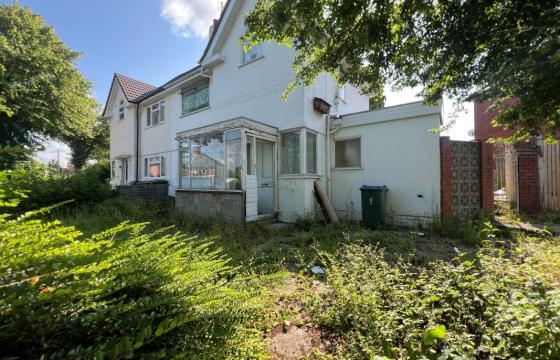 Property in need of refurbishment in Wednesbury photo