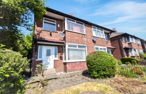 Property requires modernisation in Leeds photo
