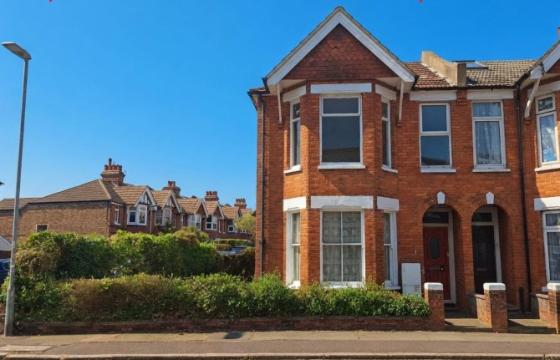 The property requires a program of refurbishment in Eastbourne photo