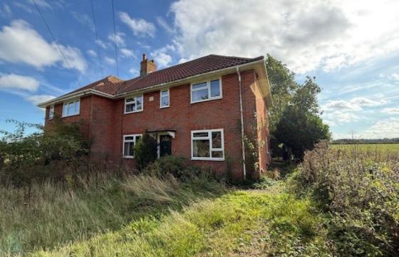 Semi detached house in need of updating in Beccles photo