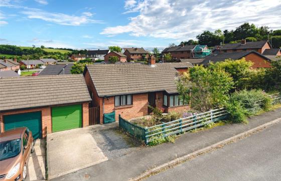 Property for modernisation in Newtown photo