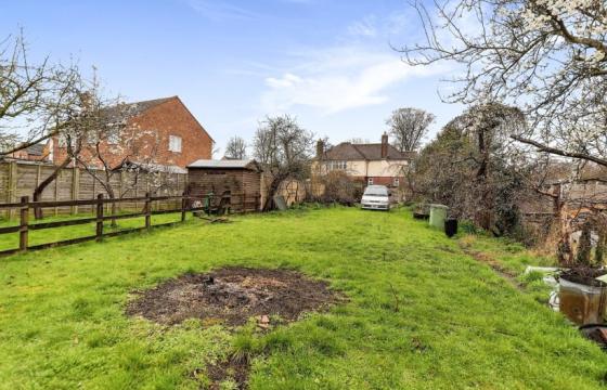 Land for sale in Grantham photo