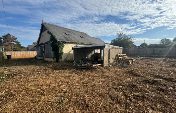Bungalow in need of completing and renovating in March photo