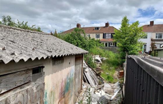 Land for sale in Fishponds photo