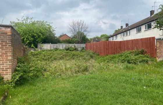 Land for sale in Milton Keynes photo