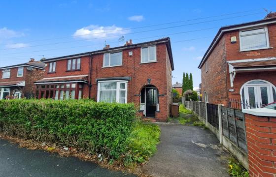 Property requires some refurbishment in Droylsden photo