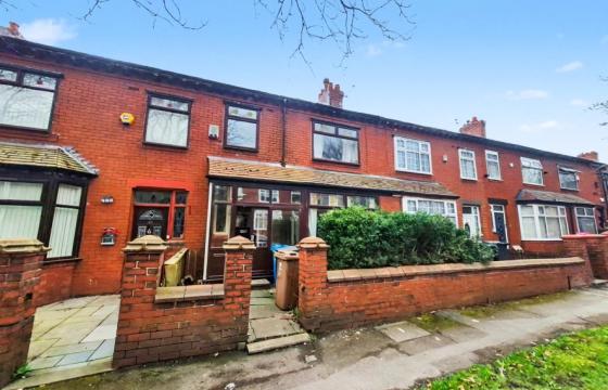 Property requires renovation in Oldham photo