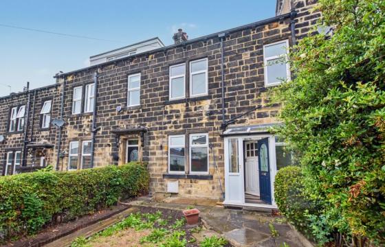 Back to back terrace does require a full renovation in Leeds photo