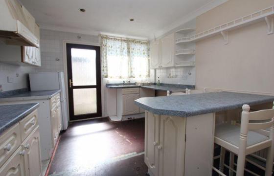 Under Offer, Property for refurbishment in Barry photo