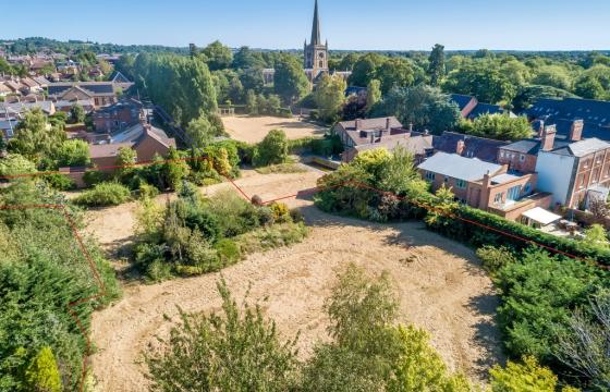 Land for sale in Stratford upon Avon photo