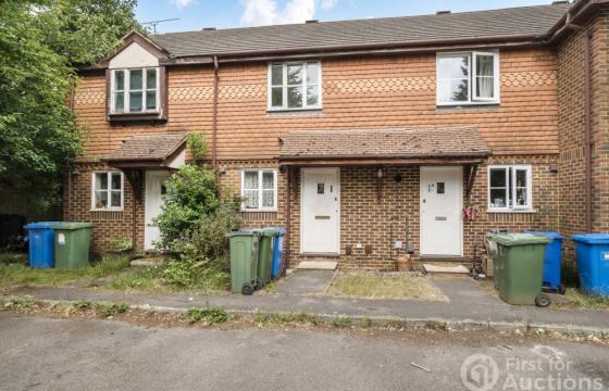 Refurbishment opportunity in Bracknell photo
