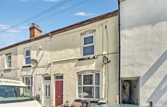 House requiring refurbishment in WALSALL photo