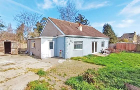 Bungalow requiring updating in ROMFORD photo