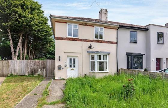 House requiring updating/refurbishment in SOUTHAMPTON photo