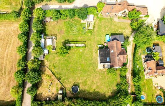 Land for sale in Aylesbury photo