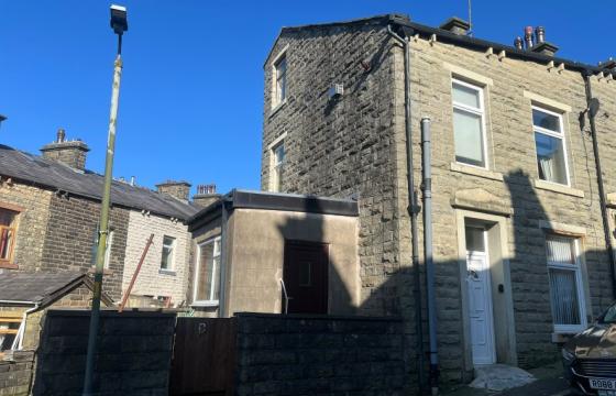 Property for modernisation in Rossendale photo