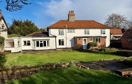 House requiring modernisation in Norwich photo