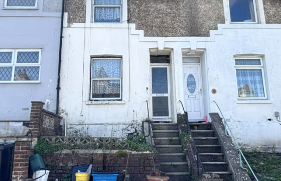 A Terrace House requiring modernisation in Dover photo