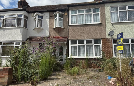 Three-Bedroom House In Need Of Improvement in Romford photo