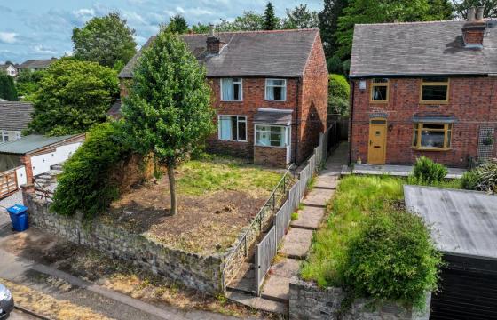 Property in need of modernisation in Tamworth photo