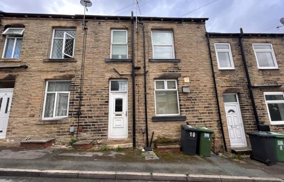 Terrace now requires full refurbishment in Heckmondwike photo