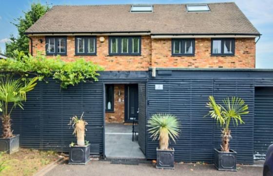 Potential for Renovation and Extension in photo