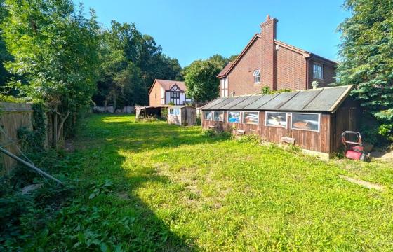 Land for sale in Hemel Hempstead photo