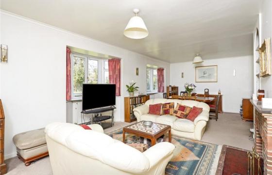 Under Offer, Land for sale in Tadworth photo