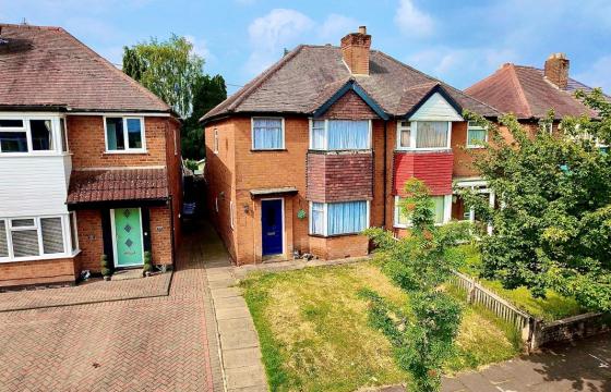 Property in need of full refurbishment in Kings Norton photo