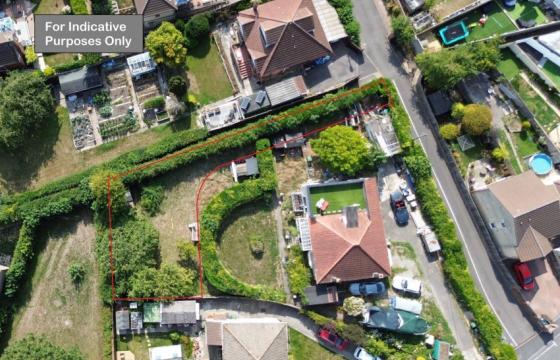 Land for sale in Kingswood photo