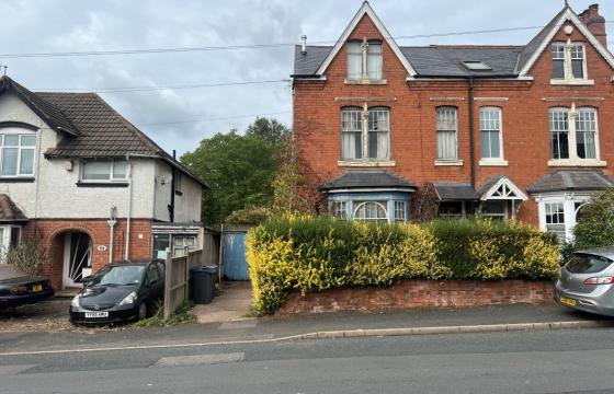 Property in need of refurbishment in Northfield photo