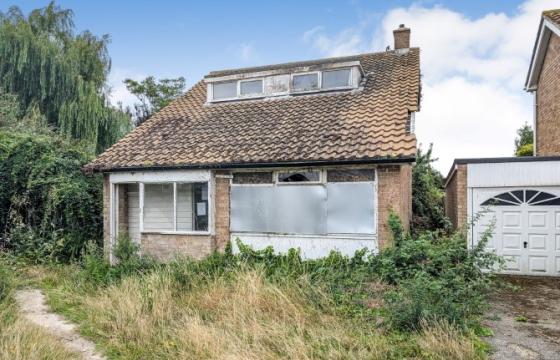 requires a program of refurbishment in Bognor Regis photo