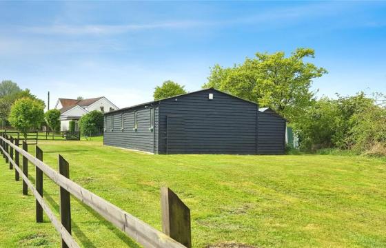 Land for sale in Ipswich photo