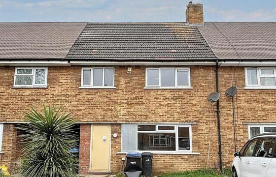 House requiring updating in ENFIELD photo
