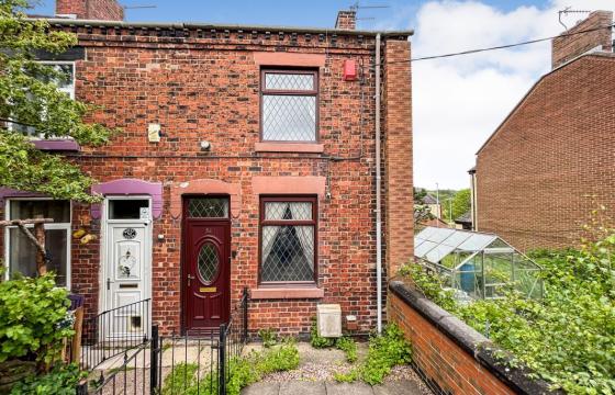 Property in need of modernisation in Stoke on Trent photo