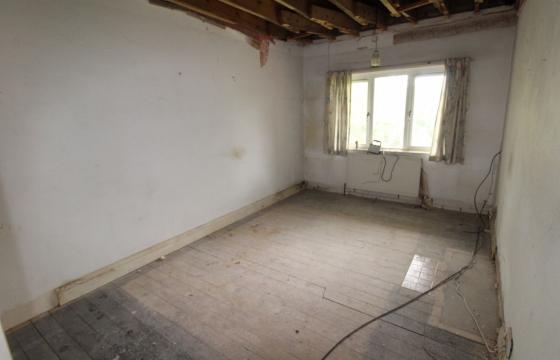 Property for modernisation in Hardingstone, Northampton photo