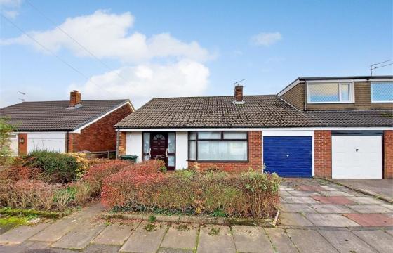 Property for modernisation in Middleton photo