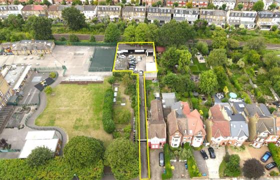 Land for sale in Wimbledon photo