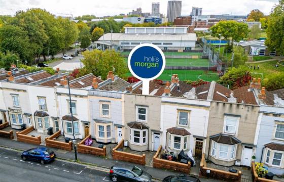 The property requires modernisation in St Agnes photo