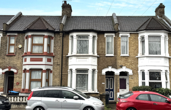 House requiring modernisation in Enfield photo