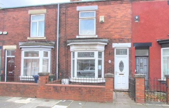 The property is in need of a full refurbishment in Middlesbrough photo