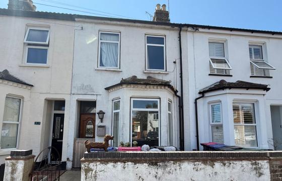 REFURBISHMENT OPPORTUNITY IN Shoeburyness photo