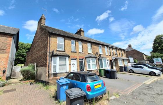 PERIOD COTTAGE FOR MODERNISATION IN High Wycombe photo