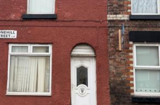 End of terrace for refurbishment in Liverpool photo
