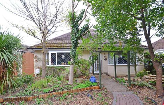 Property for modernisation in Bearwood photo