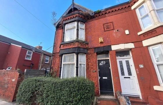 Property for full refurbishment and modernisation in Bootle photo