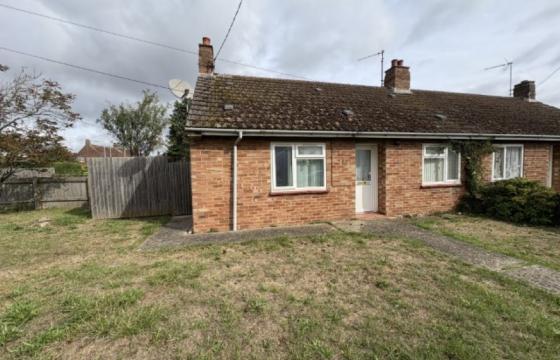 Semi-detached bungalow in need of modernisation in King's Lynn photo