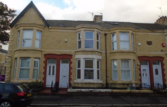 Property for modernisation in Kensington photo