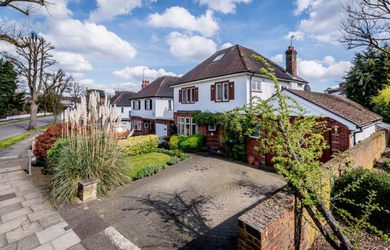 Property for extension in Finchley photo